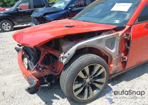 2013 Dodge Challenger Srt8 Core z USA, uszkodzony, nr VIN 2C3CDYDJ6DH741763